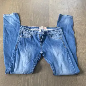 Lågmidjade jeans vintage  strl 34