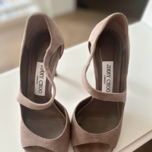Jimmy choo klackar - Klackar i bra skick och pris