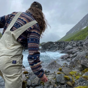 Patagonia fleece - Jättefin patagoniatröja, använd men väldigt bra skick. Passar bra i alla årstider!✨ 