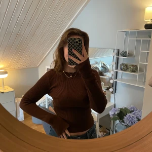 Tröja från NA-KD  - Tröja från NA-KD. Storlek S