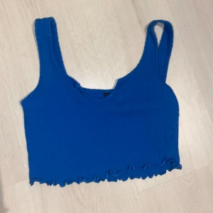 Topp - Väldigt bra skick den blåa är använd fåtal gånger  60kr för alla 25kr för en