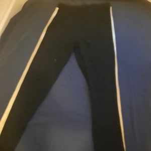 Byxor - Fina byxor som jag aldrig har använt 