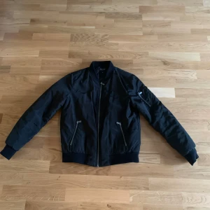 Bomberjacka - Bomberjacka bra skick 