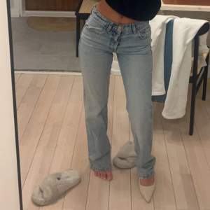 Jeans från Zara, Stl 34😍