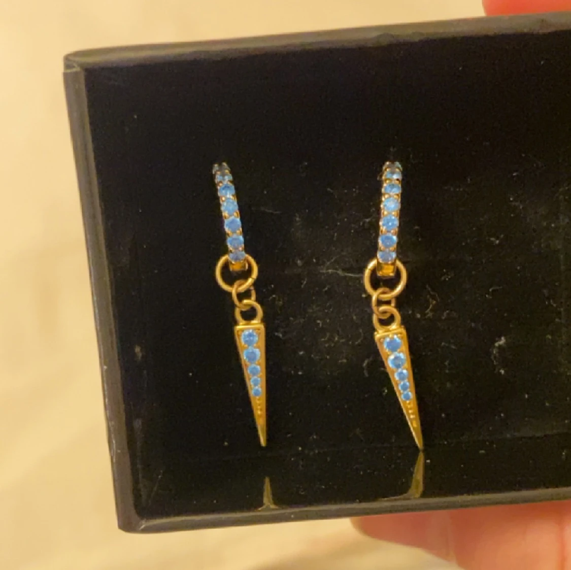 L8h örhängen Guld🩵 - 91