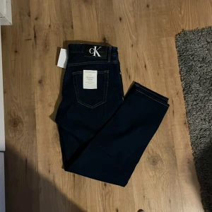 Calvin Klein jeans - Feta Ck jeans som är helt nya med alla lappar Org pris är 1100kr 