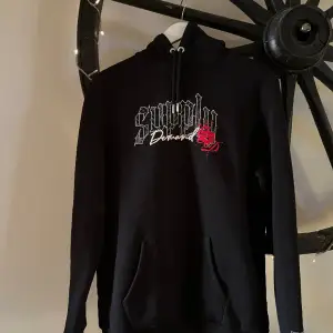 Supply & Demand hoodie sparsamt använd köpt på JD sport för drygt ett halvår sedan. Som ny