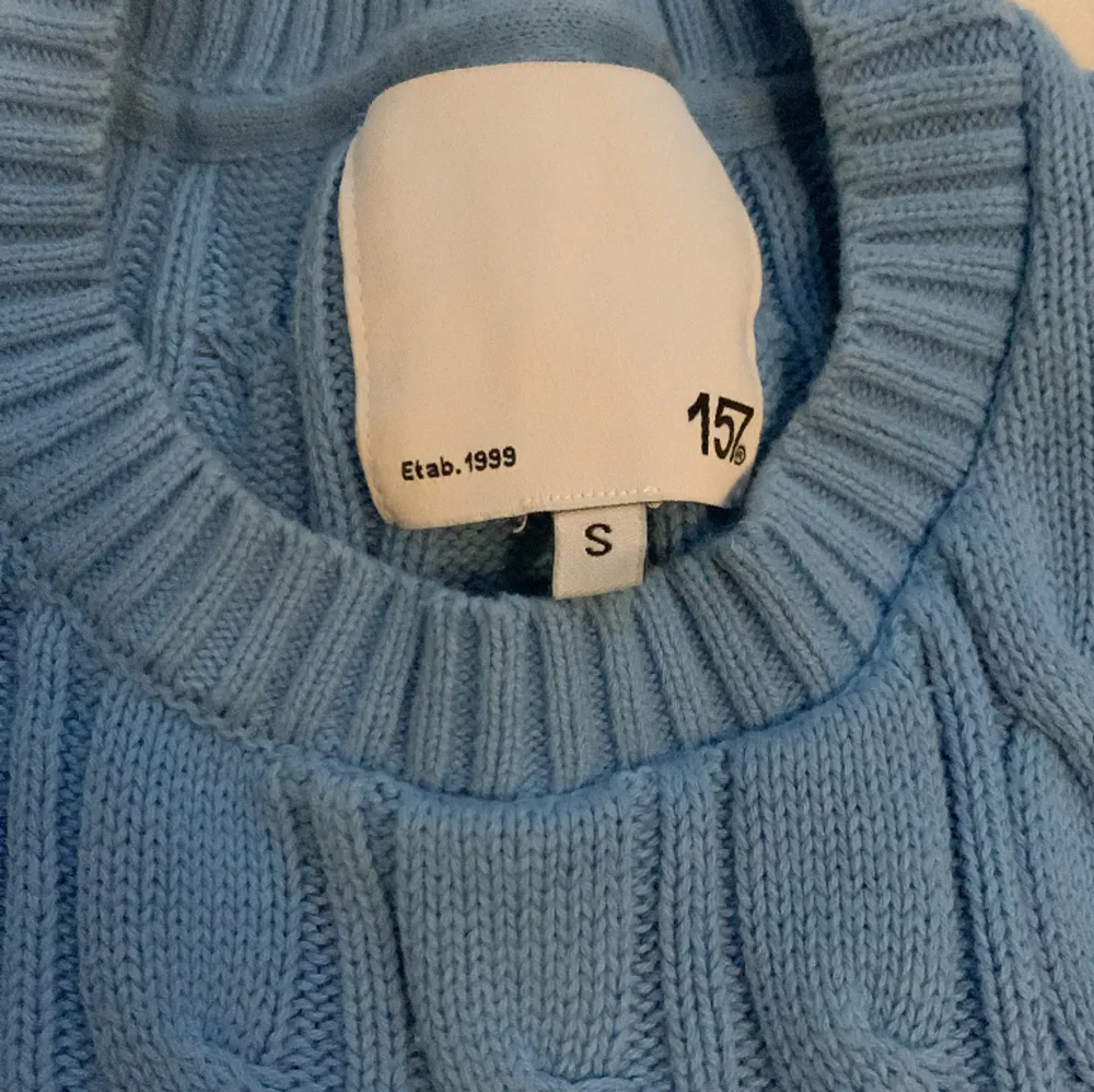 Säljer den här riktigt najsiga tröjan från lager 157, har användt den 2-3 gng. Hoodies.