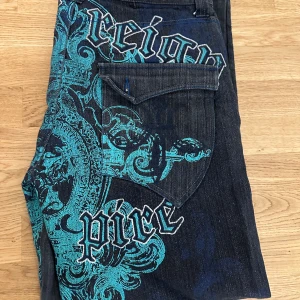 y2k jeans - helt ok skick  storlek 34/32