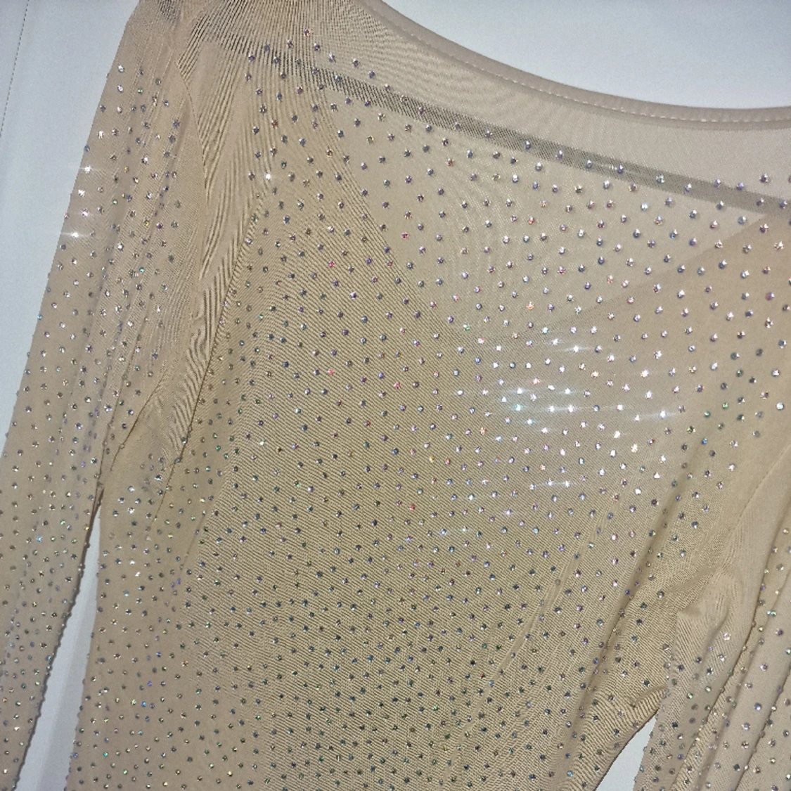 Nude glittrig tröja, nyskick  - 91
