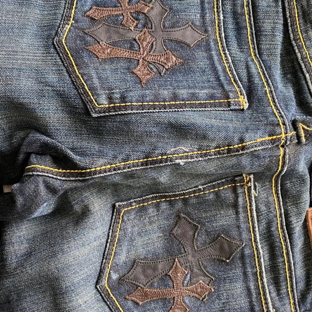 Supersnygga jeans  Bikerjeans Sinful  Snygga detaljer  24/30 . Jeans & Byxor.