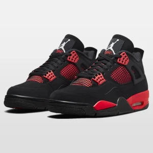 Jordan 4’s Red Thunder - Säljer dessa as snygga Jordans då dom tyvärr är för små. Fick dom i studentpresent förra året (därav inget kvitto) jag har använt dom 4-5 gånger. Dom är i ny skick och sjukt fina och sköna! Pris går att diskutera vid snabb affär!!🤩org. box finns!!
