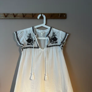 Hm blus - Säljer en jättefin blus från hm 💕💕