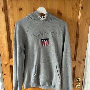 Gant hoddie - Gant hoddie i fint skick! Storlek M herr