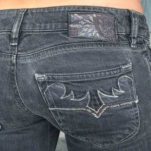 Diesel jeans - Midjemått: 34,5cm rakt över, innerbenslängd: 80cm 💗