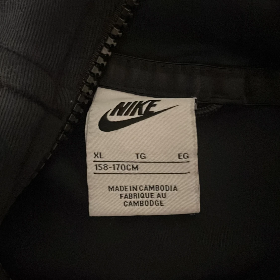 Nike tech grå svart - 90