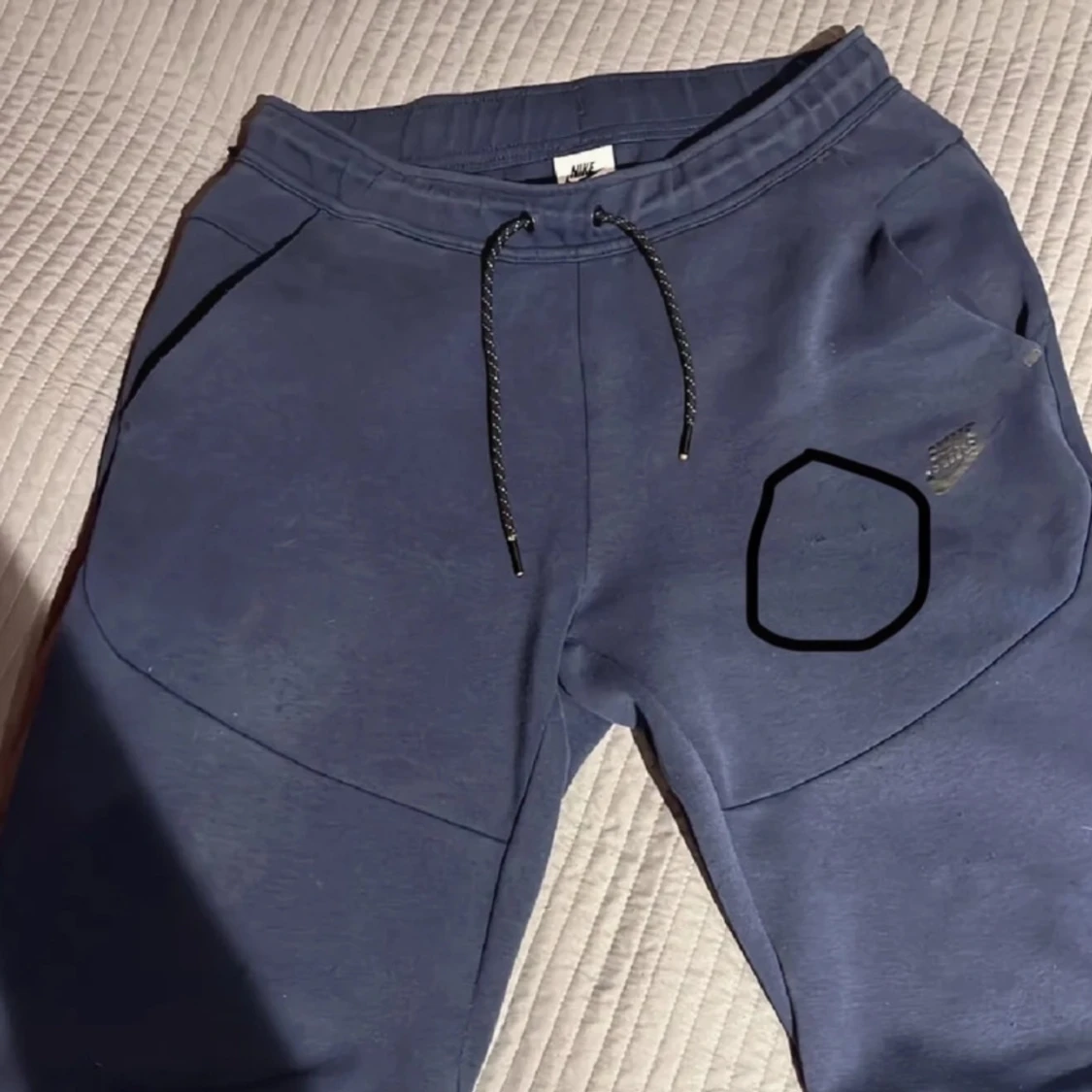 Nike tech byxor - 90