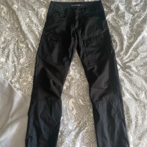 Friluftsbyxor - Byxor från Texstar i toppenskick! Nypris runt 800kr.