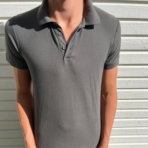 Pike - Tja säljer nu denna pike. Skick 9.5/10 anbänts fåtal gånger och har inga defekter. Nypris 250 och säljs nu för 100kr. Hör av er vid minata lilla fundering! 💭 