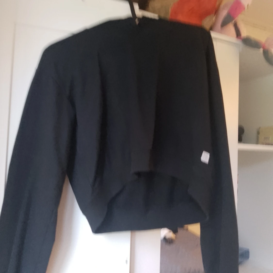 Svart croppad jacka - 90