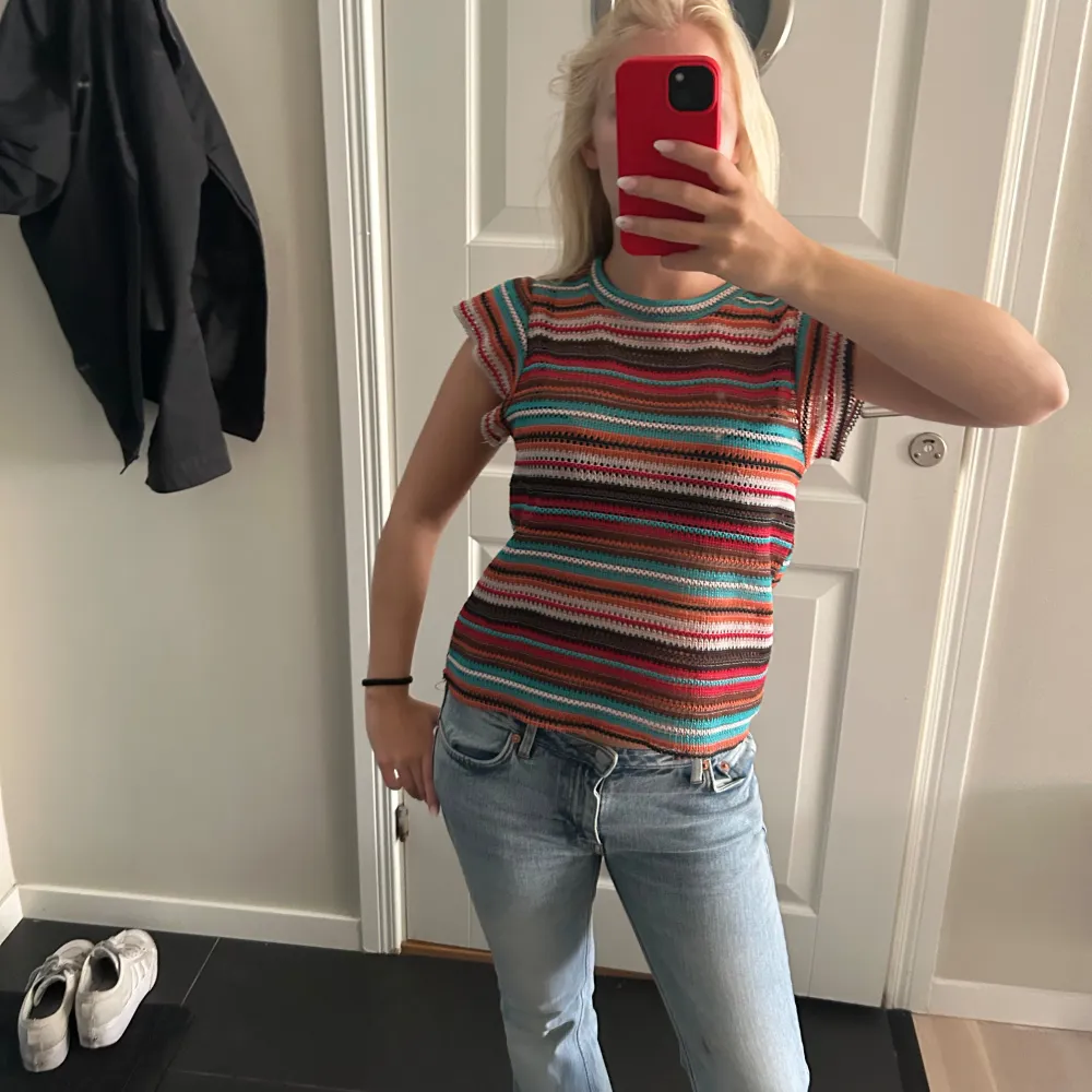 Såå gullig blus från zara!! Endast använd ett fåtal gånger 😍. Puserot.