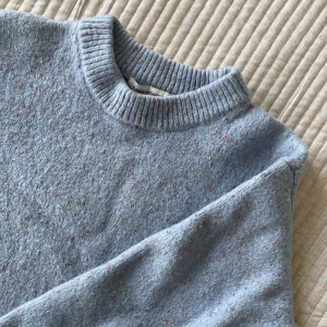 Stickad tröja från Carin Wester  - Stickad tröja i ullblandning från Carin Wester. Storlek S och fint skick på den! Pris kan diskuteras 🥰