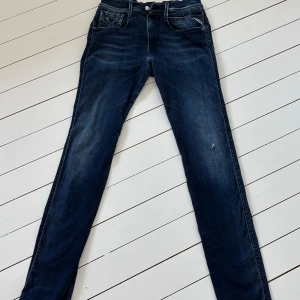 Replay jeans - Replay anbass jeans i bra skick storlek 31