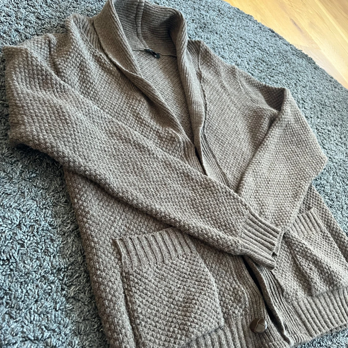 Stickad Cardigan - 1