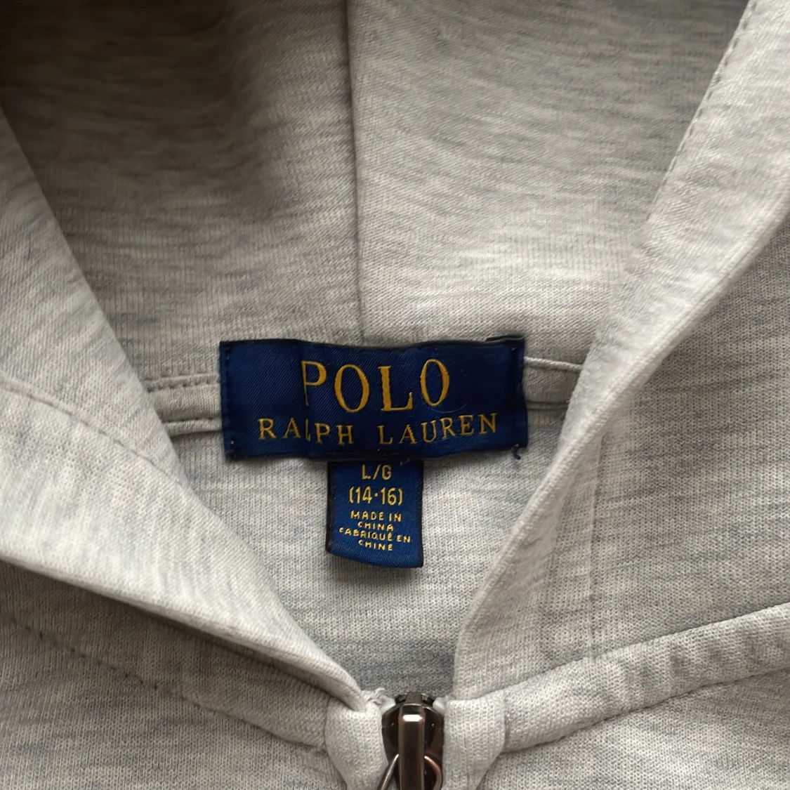Grå hoodie från Ralph Lauren - 1
