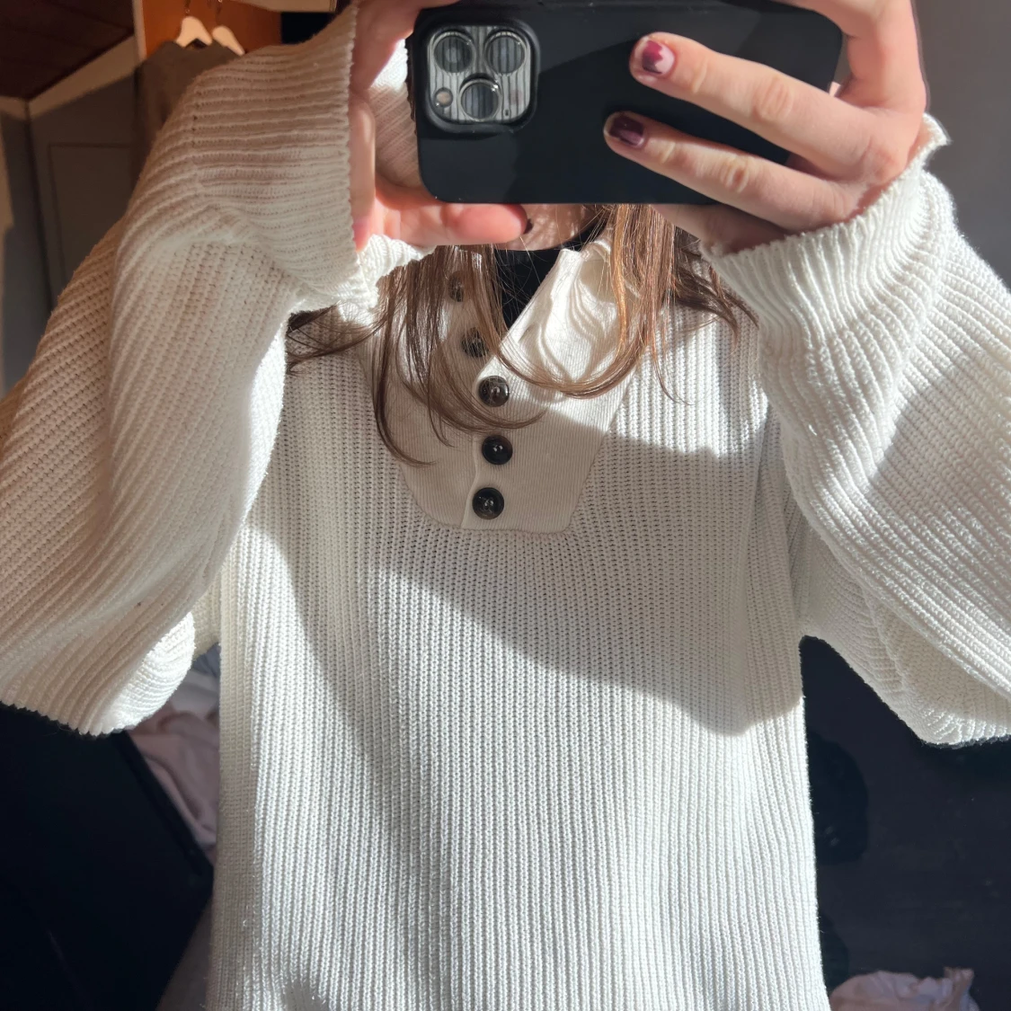 Vit stickad tröja - 1