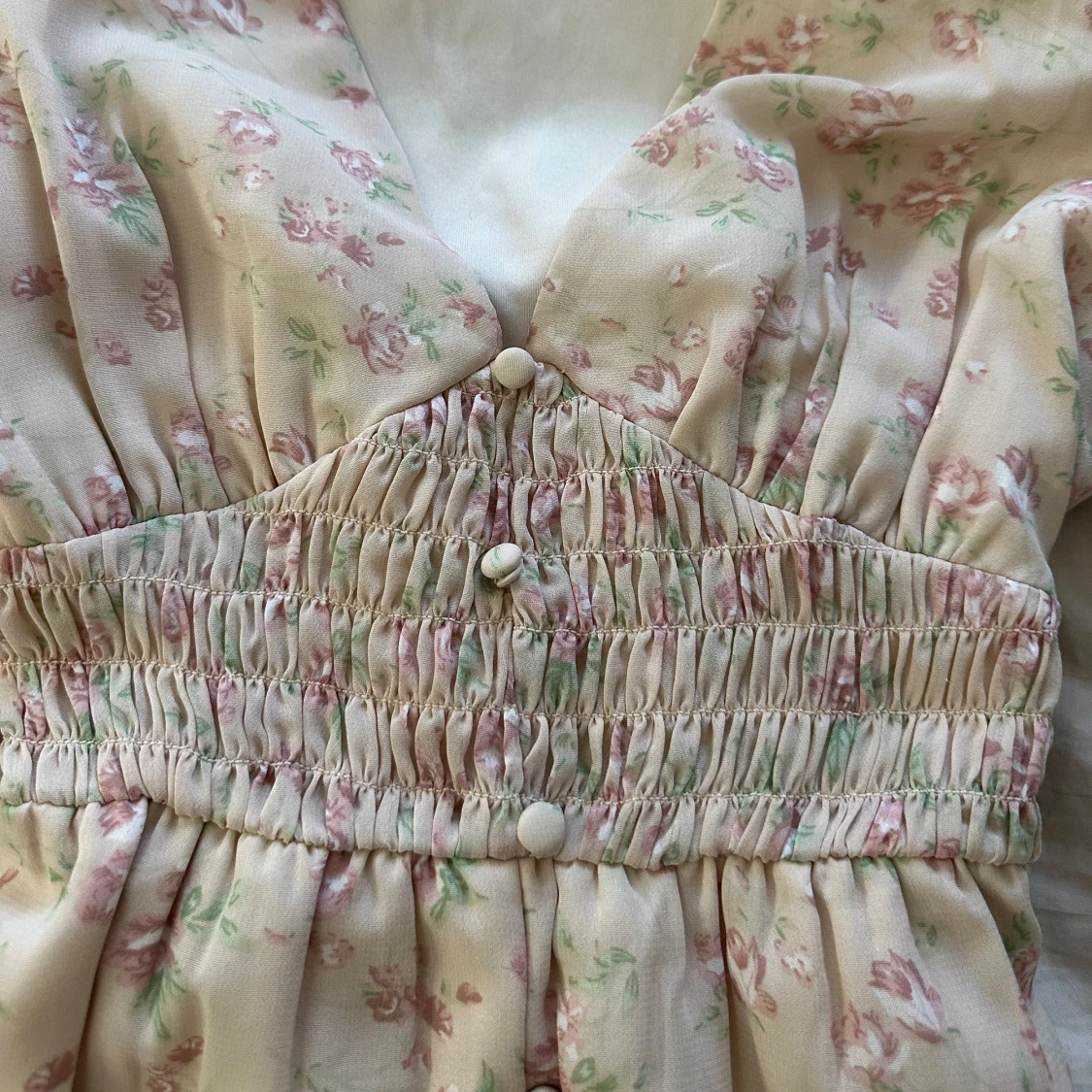 Blommig klänning  - 1