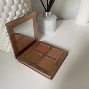 Caia classy palette  - Palett i classy från Caia 