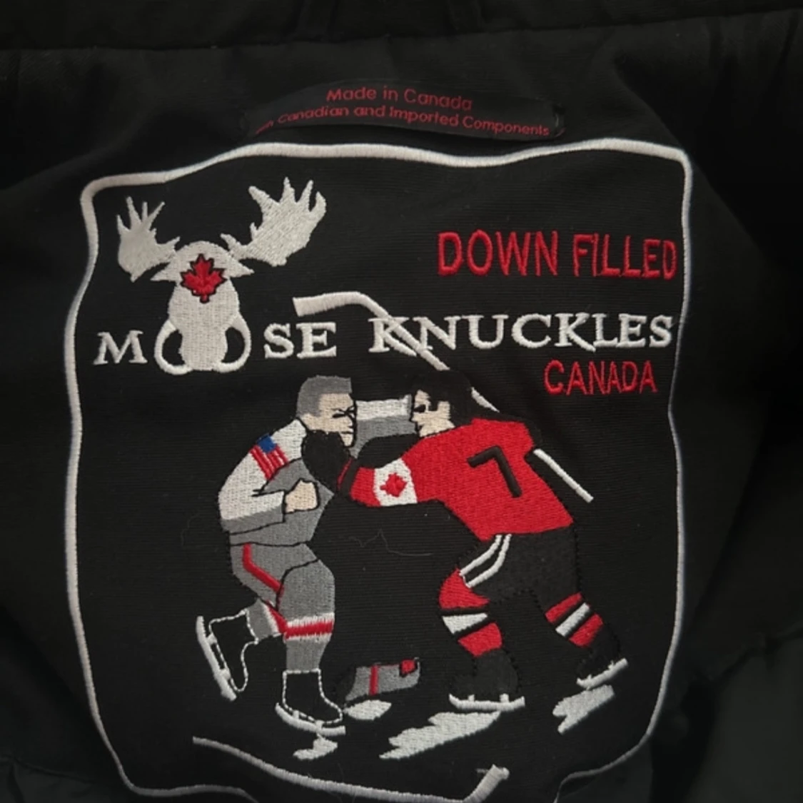 Svart dunjacka från Moose Knuckles - 3