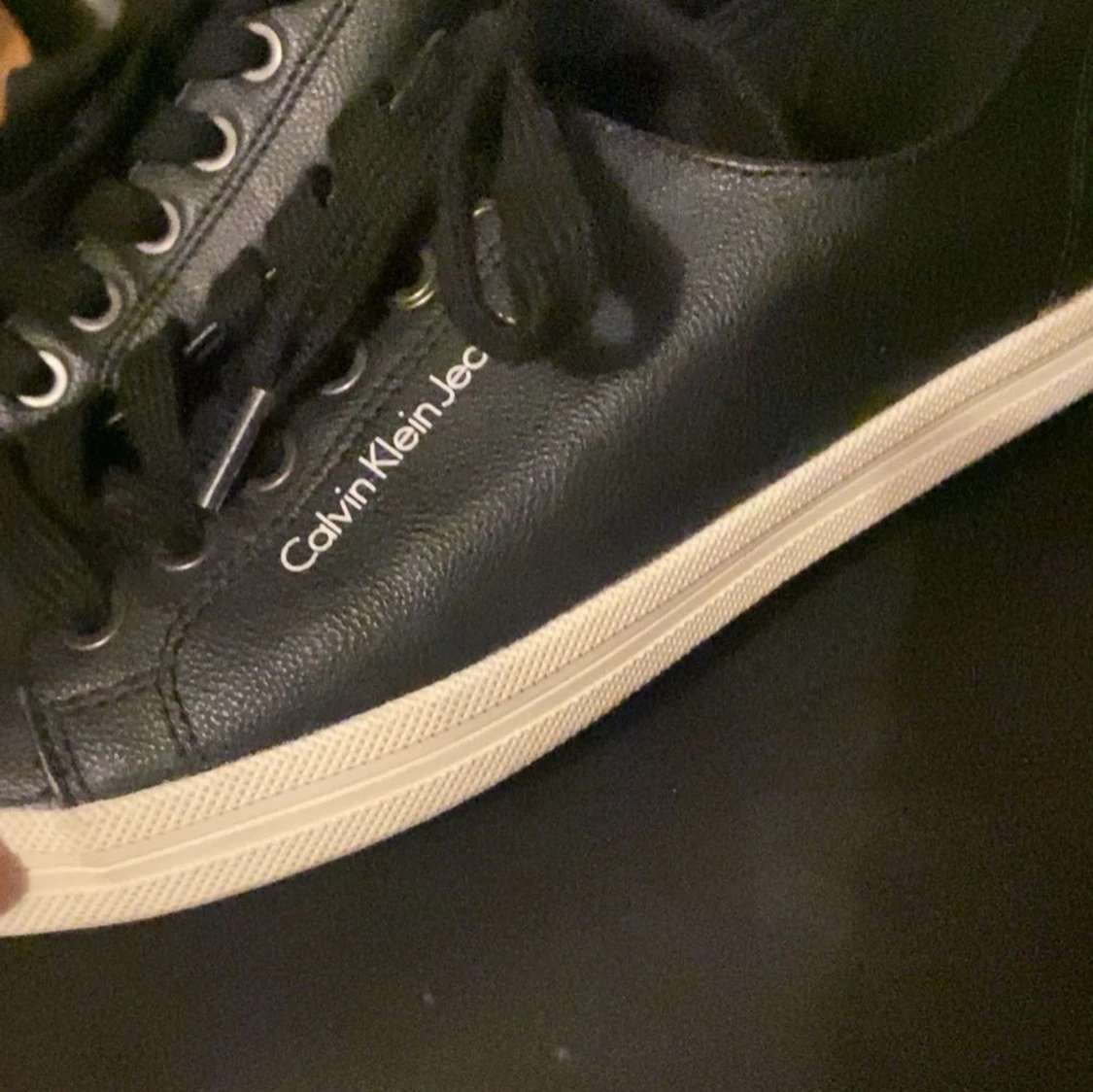 Svarta sneakers från Calvin Klein Jeans - 2