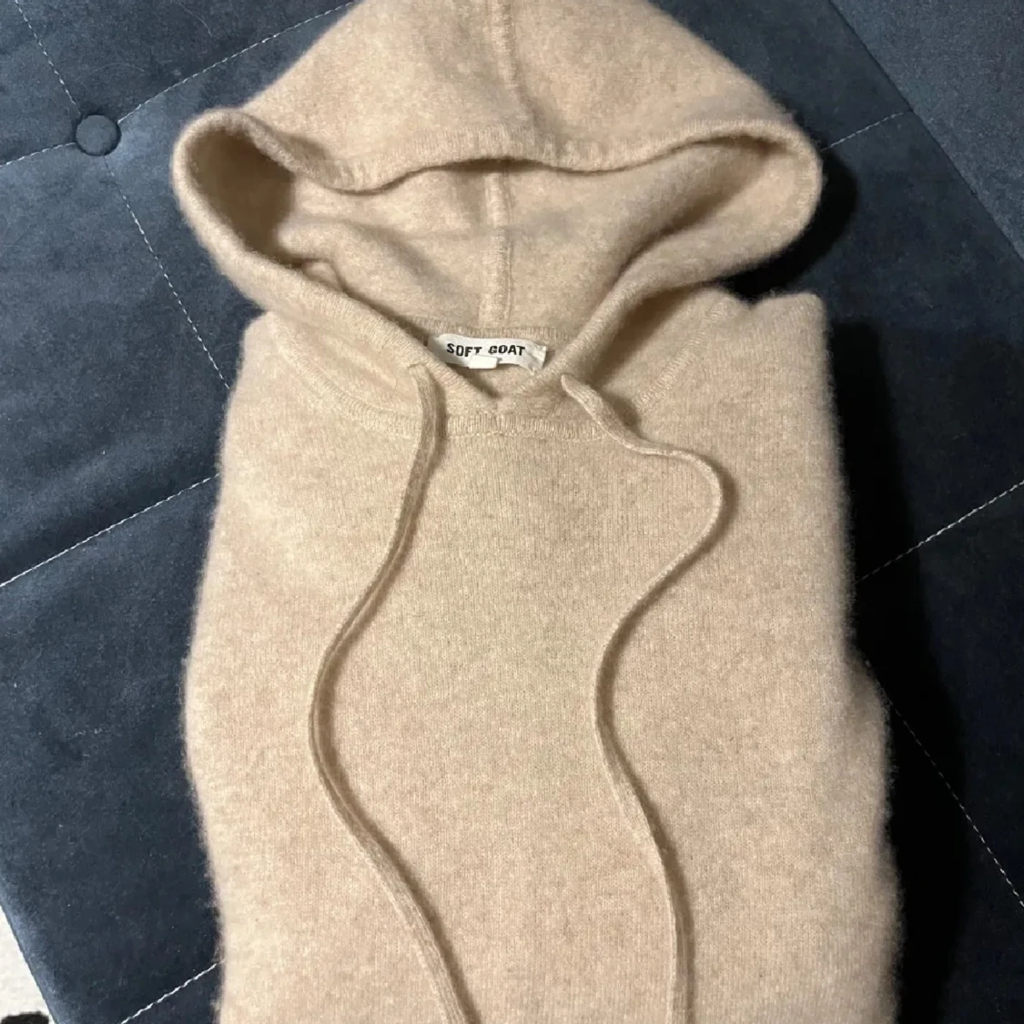 Beige hoodie från Soft Goat