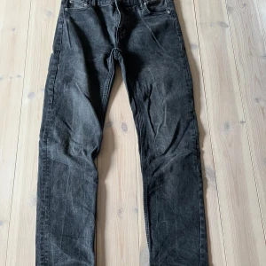 Svarta jeans från 157 - Snygga svarta jeans från lager 157. Har använt några par gånger men har bra skick. Kontakta om några frågor