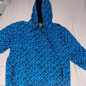 Glorious Gangsta S - Säljer min hoodie på grund av onvanding. Pris kan diskutera via intresse. 