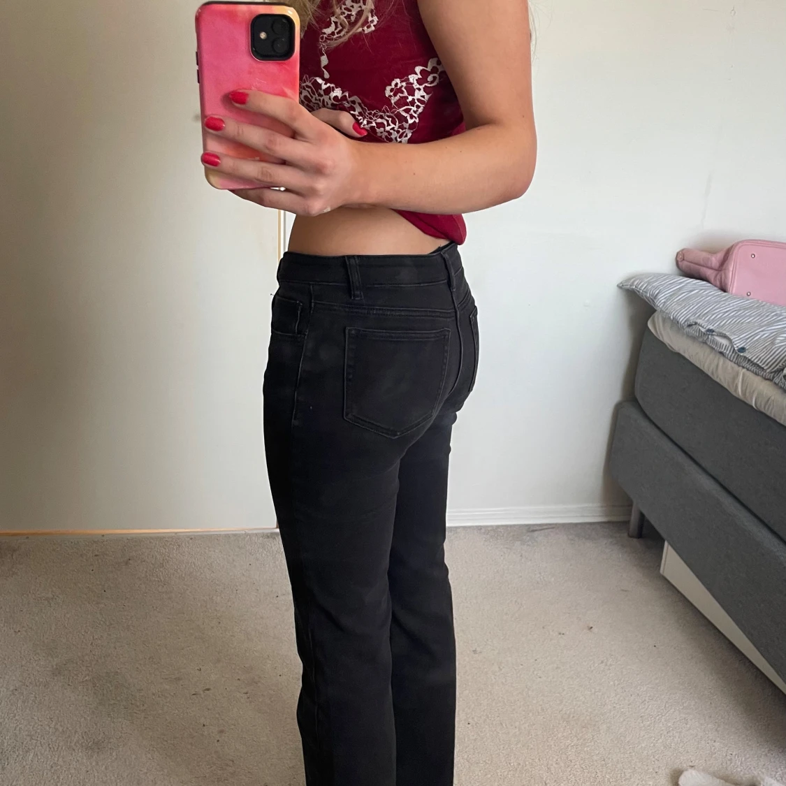 Svarta jeansbyxor - 1