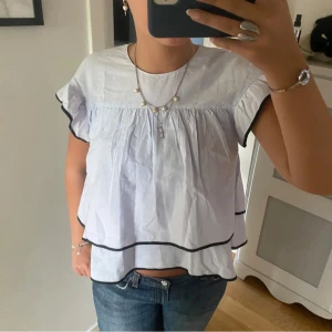 Ljusblå blus - Så fin blus från Zara🙌🏼 storlek S