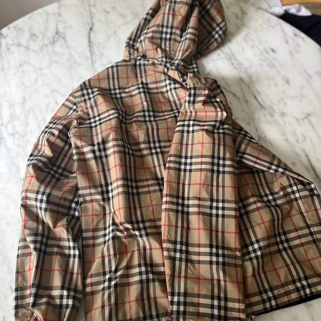 Burberry jacka  - 93