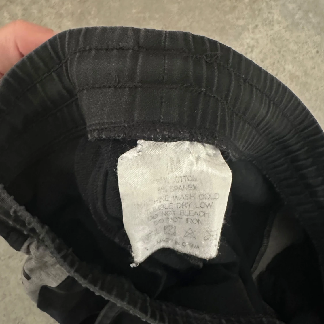 Svarta mjukisbyxor från Maya Delorez - 92