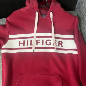 Tommy hilfiger hoodie använd få tar gånger 