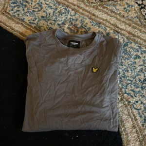 Lyle and scott crewneck - Aldrig använd storlek 152-164