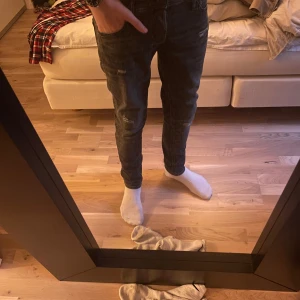Jack and Jones slim/glen - Intresse koll på mina Jones jeans | modell slim/glenn | storlek 29/32 men passar 30/32 | Inga defekter och så gott som ny. 