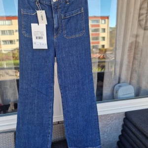 Jeanerica jeans  - NWT storlek 28/32