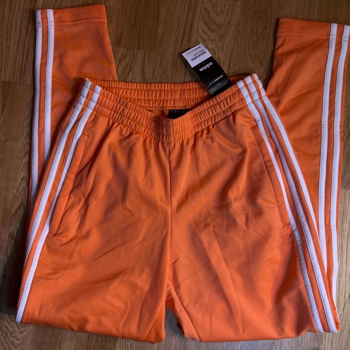 Korallfärgade Adidas set - 90