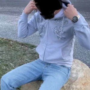 Blinglucid tröja - Blinglucid tröja aldrig använd skick 10/10