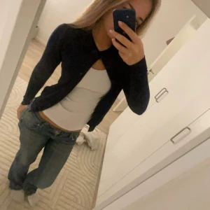 Marinblå kofta💙 - Jättefin kofta från M&S men kmr tyvärr it till användning❤️❤️