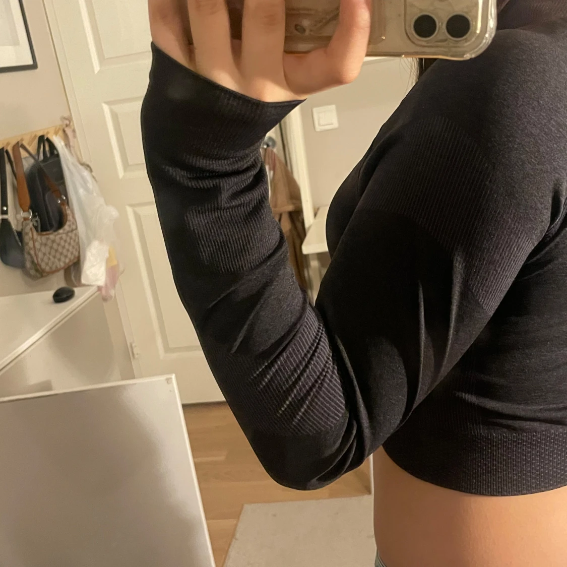 Svart träningströja  - 90