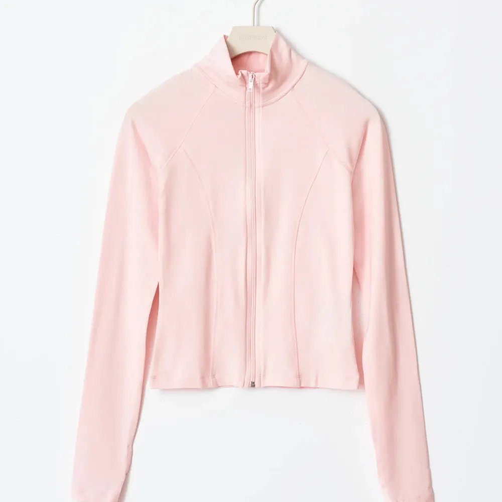 Skit fin zip jacket från Gina i rosa 🫶🏼. Jackor.